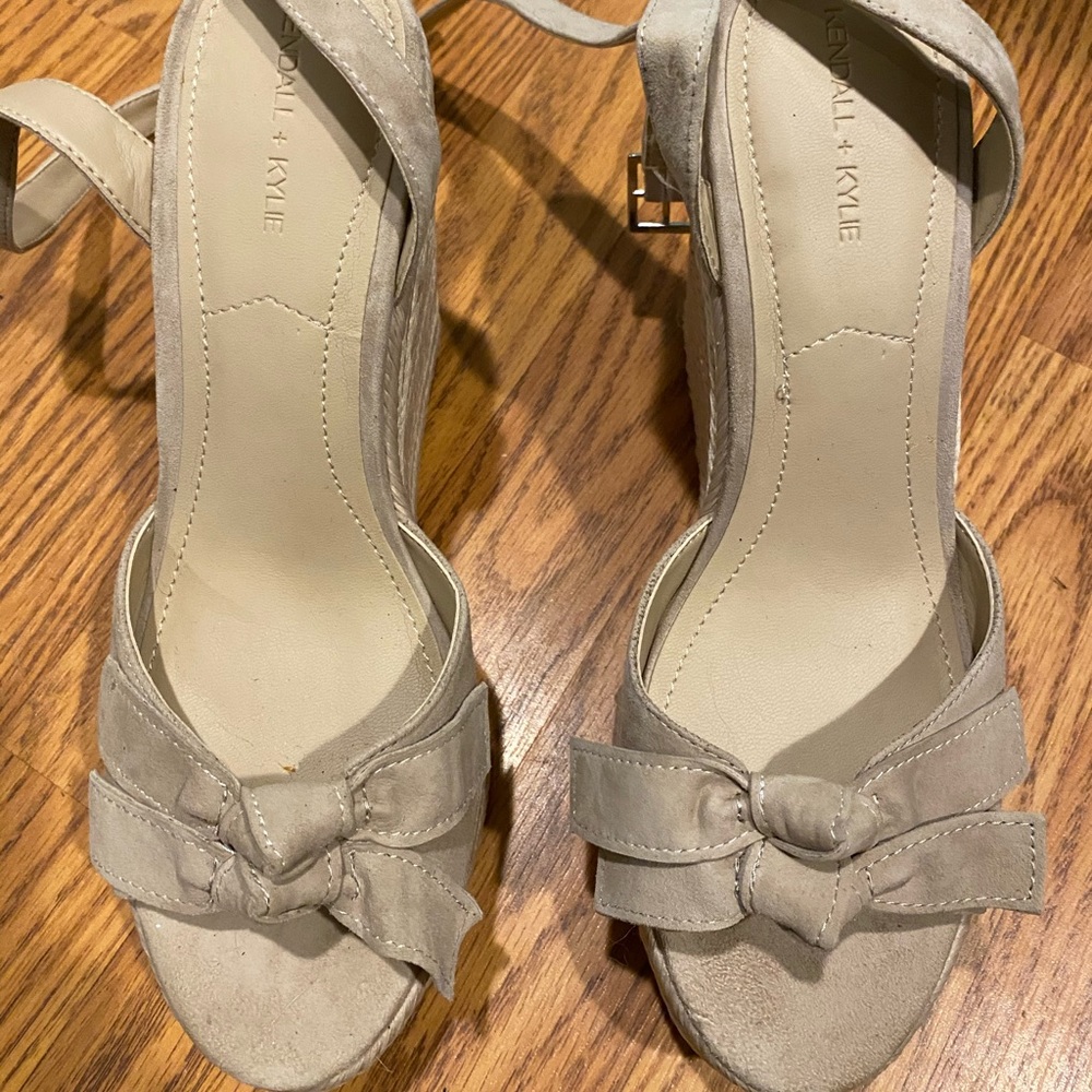 Kendall and Kylie Wedges